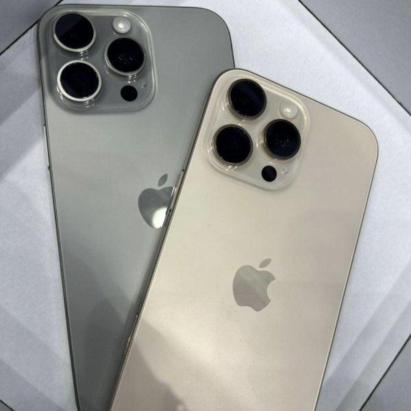 2 IPHONES 16PROMAX 256GB OU 28MIL NO SEU PIX🤩